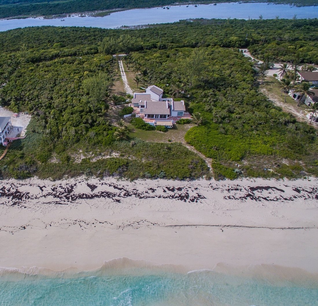 House in Bullock Harbour, Berry Islands, The Bahamas 1 - 11745424