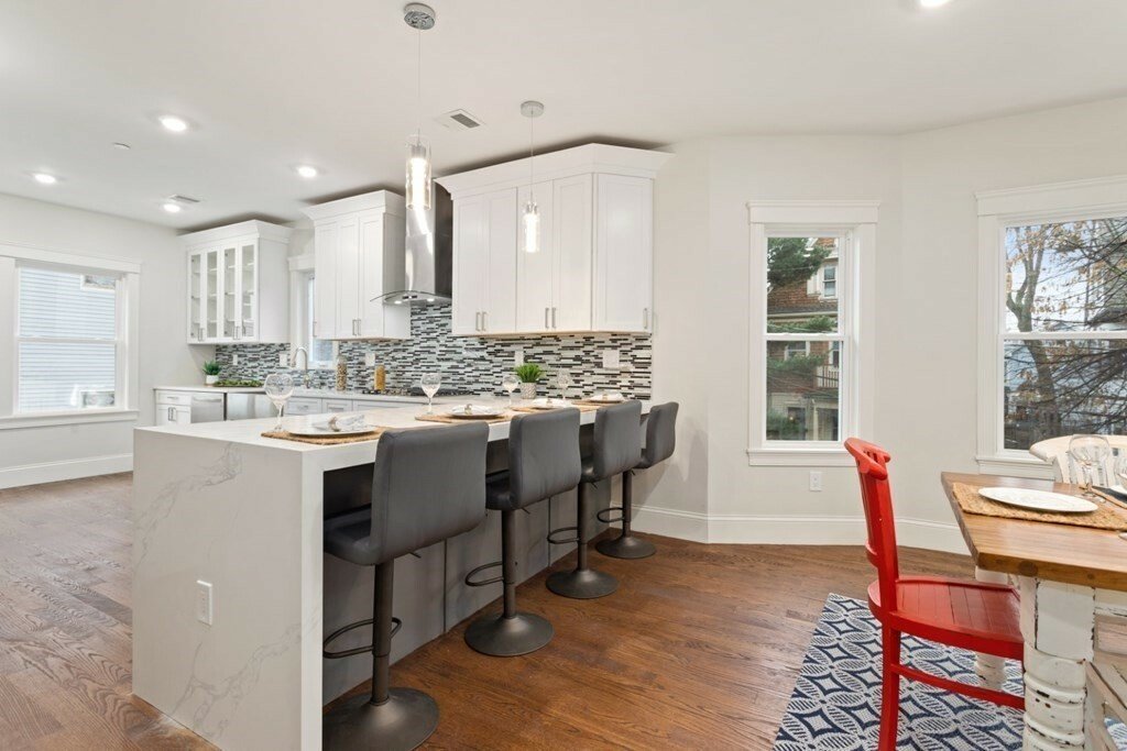 Condo in Somerville, Massachusetts, United States 5 - 11748084