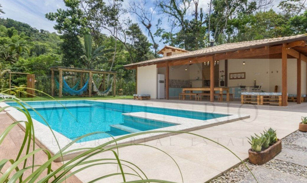 Charming Little Village With 4 Houses In The City Of Paraty In Paraty