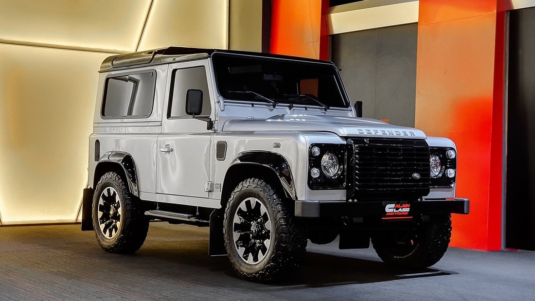 Uitvoerbaar krab pakket 2015 Land Rover Defender 90 In Dubai, Dubai, United Arab Emirates For Sale  (11752606)