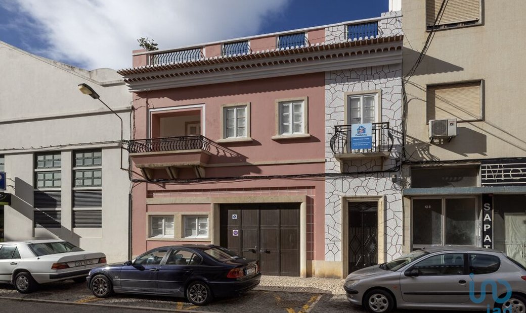 Portimão Town House In Portimão, Algarve, Portugal For Sale (11750416)