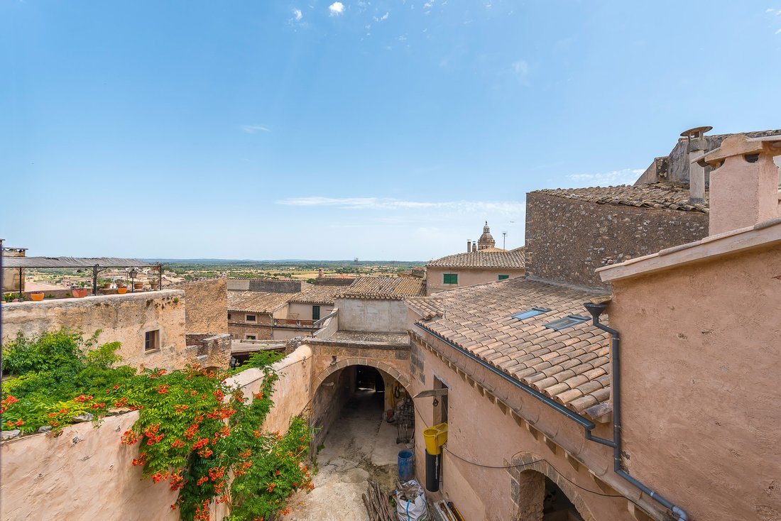 Townhouse in Santa Eugenia, Balearic Islands, Spain 2 - 11754462