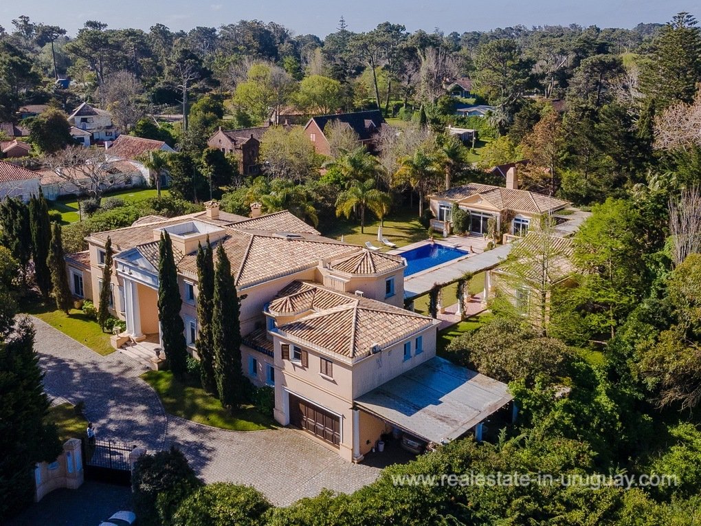 Impressive Italian Villa In El In Punta Del Este, Maldonado Department,  Uruguay For Sale (11757017)