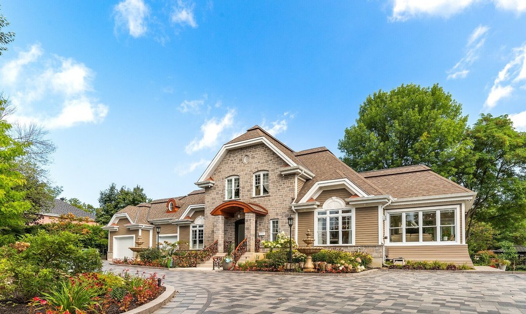 Ultra Luxurious Bi Generation In Léry, Quebec, Canada For Sale (11757004)