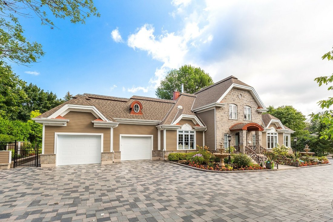 Ultra Luxurious Bi Generation In Léry, Quebec, Canada For Sale (11757004)