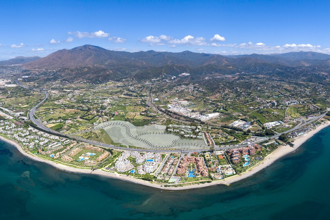 Apartment in Cancelada, Estepona, Andalusia 3 - 11758844