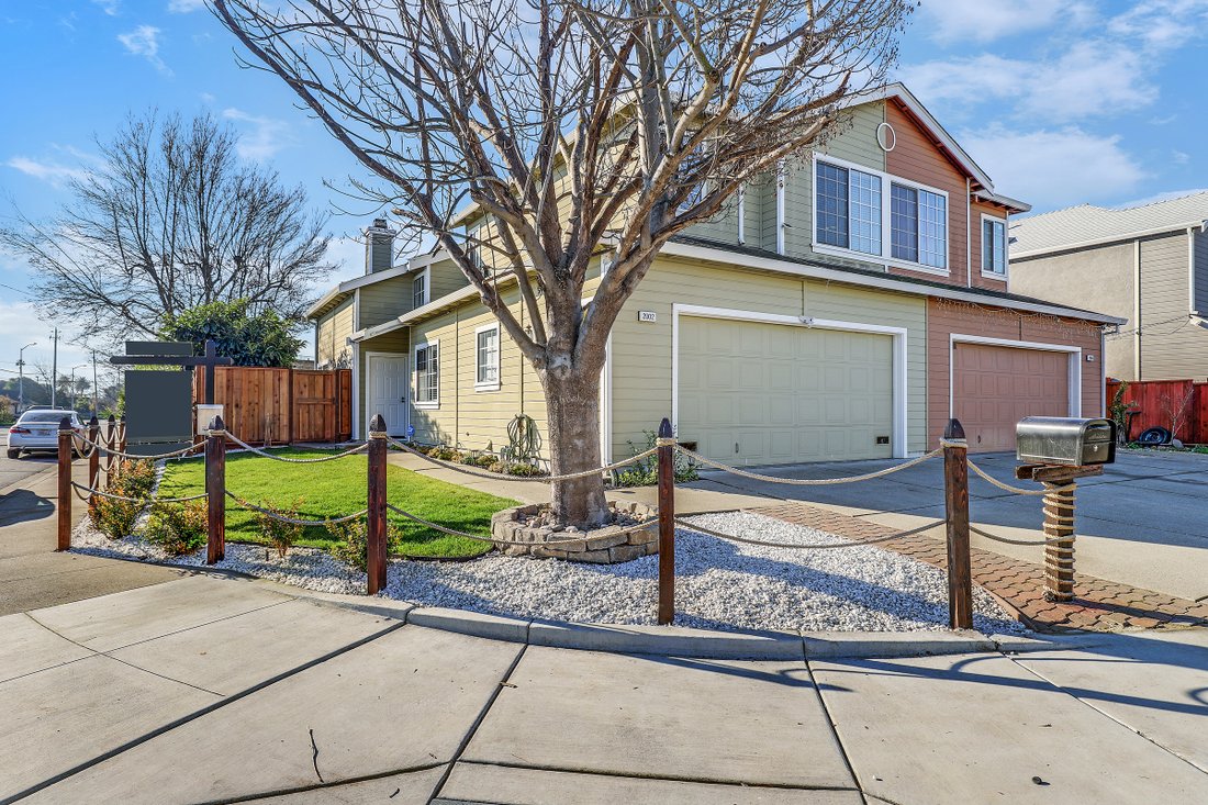 3 Bedrooms Single Family Detached In Hayward, California, United States For  Sale (11758511)