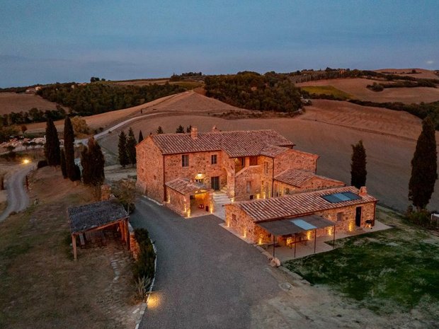 Estate in San Quirico d'Orcia, Tuscany, Italy 1