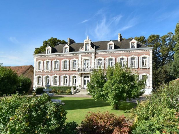 Luxury castles with garden for sale in Wailly-Beaucamp, Hauts-de-France ...