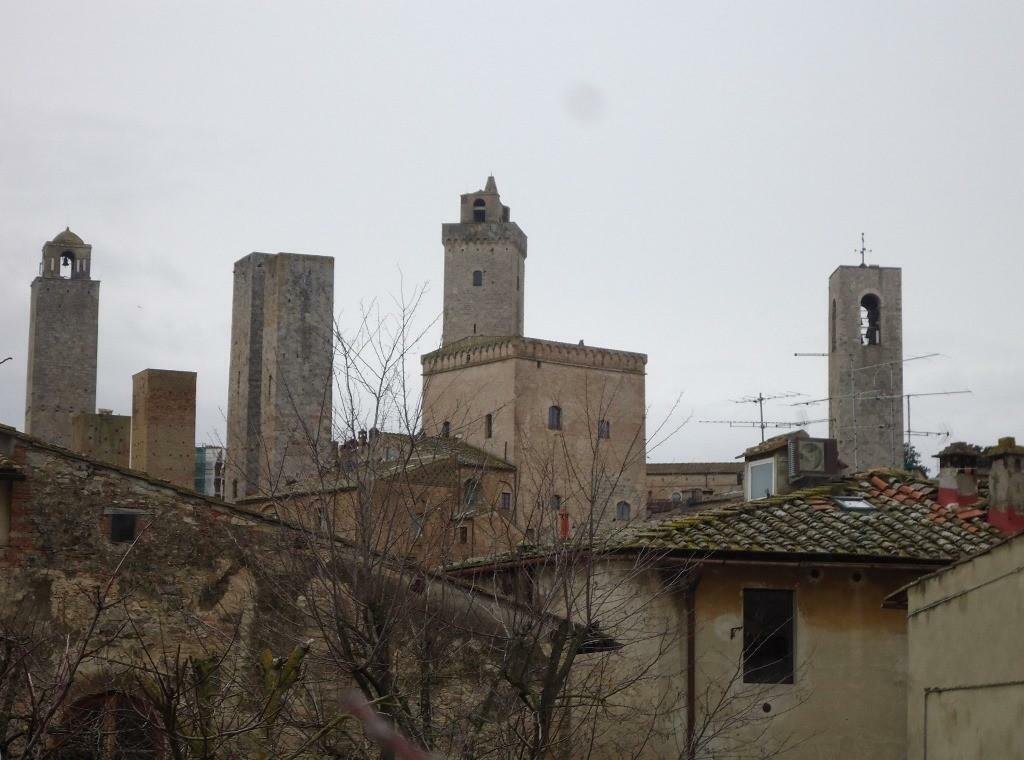 A Towering Jewel in Tuscany’s Crown: San Gimignano’s Hidden Citadel