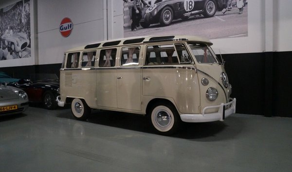 VOLKSWAGEN T1 Van/Minibus/MPV (11767189)