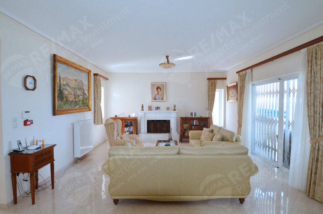 Villa With Private Beach In Kiato, Corinth In Kiato, Greece For Sale
