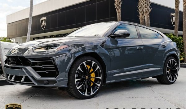 Lamborghini Urus (11765092)