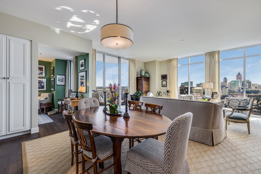 Disfrute De Un Estilo De Vida De Lujo En En Atlanta, Estados Unidos En Venta (11768232)