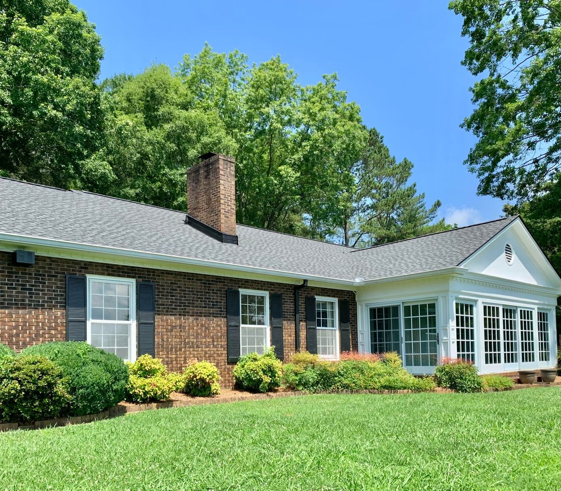 4 Bedrooms Single Family Detached In Summerville, United