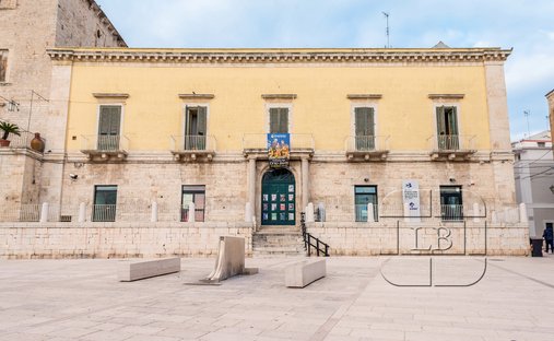 Schloss in Ruvo di Puglia, Apulien, Italien 1