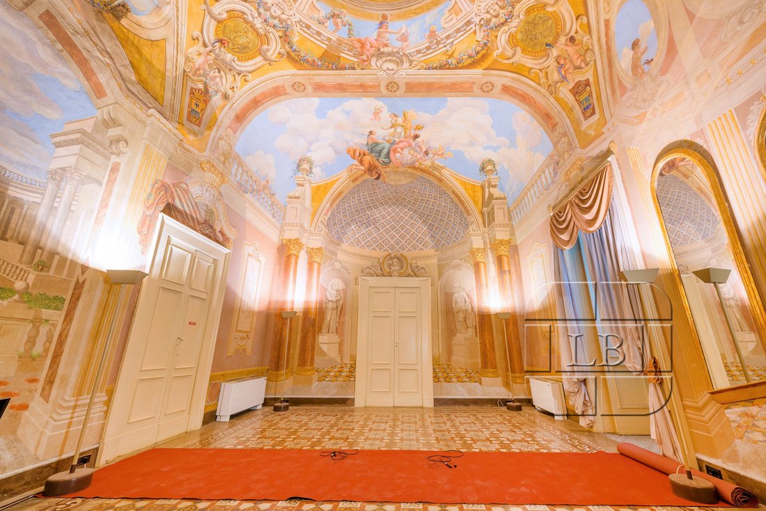 Palazzo Camerino: A Whisper of Nobility in Puglia’s Crown - 5