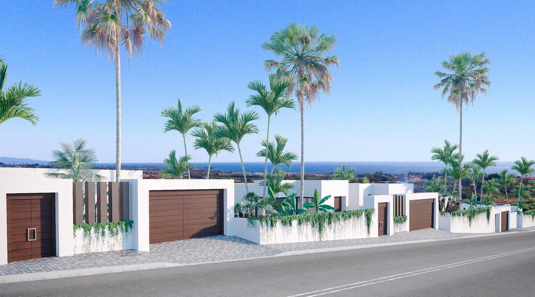 Villa in Estepona, Andalusia, Spain 2 - 11772750
