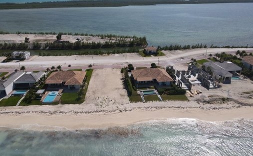 Land in Bailey Town, Bimini, The Bahamas 1