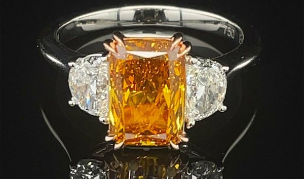 EXCEPTIONAL AND RARE 2.22CT FDEYOR RADIANT DIAMOND (11776606)