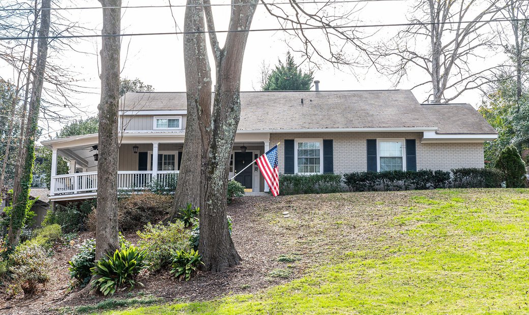 Derby Hills Exclusive In Brookhaven, United States For Sale