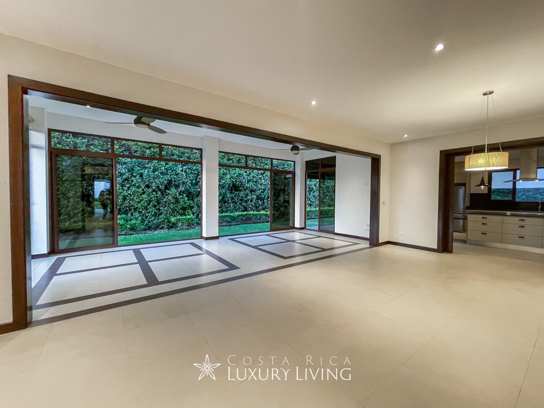 House in Santa Ana, San José Province, Costa Rica 1 - 11781457