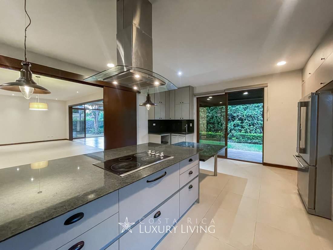 House in Santa Ana, San José Province, Costa Rica 3 - 11781457