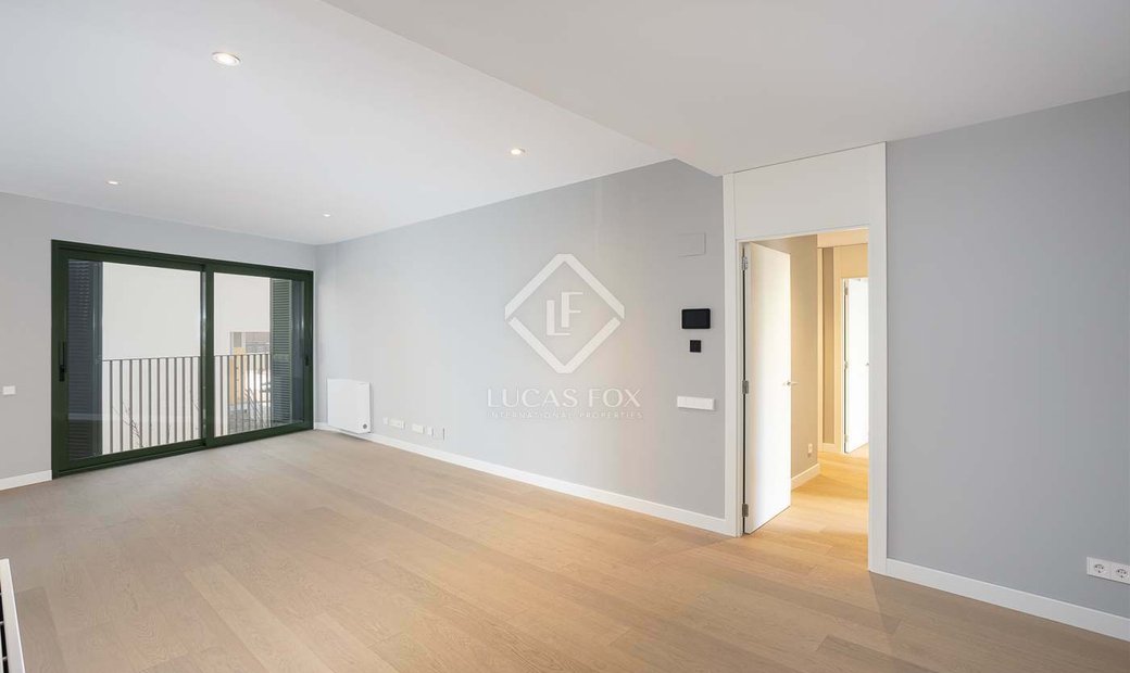 Barcelona Apartment In Barcelona, Catalonia, Spain For Sale (11782847)