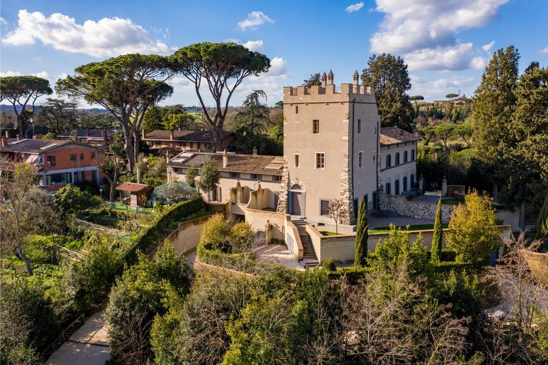 House in Rome, Lazio, Italy 2 - 11781947