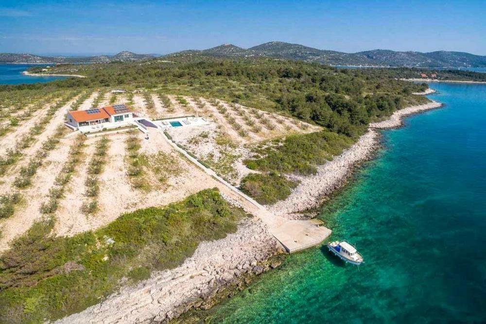 Villa in Kornat, Sibenik-Knin County, Croatia 2 - 11783670