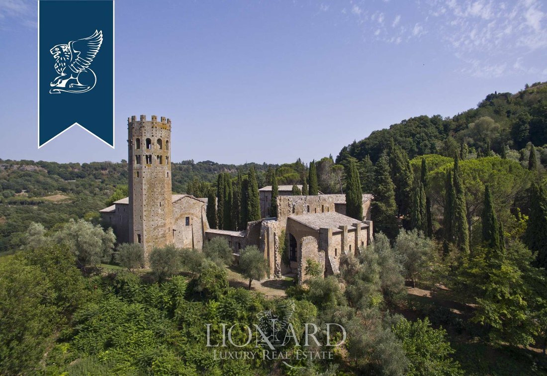 Luxurious Hotel For Sale In Orvieto In Sferracavallo, Umbria, Italy For