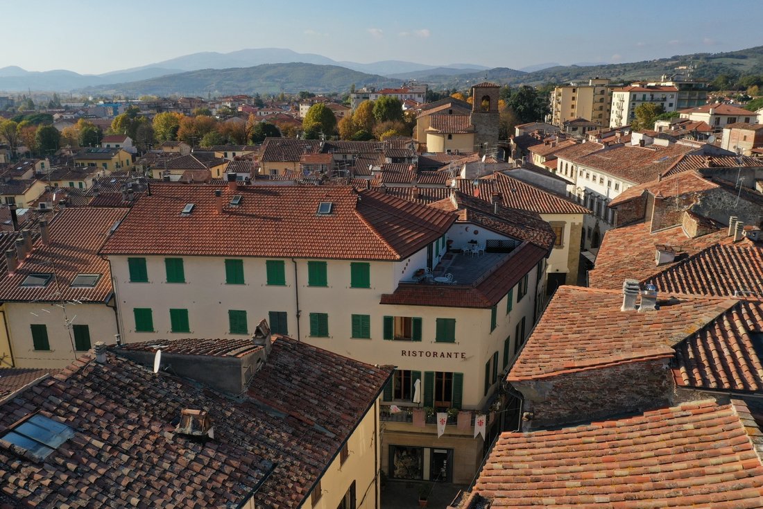 Located In City Center Is A 5 Story Hotel That In Sansepolcro