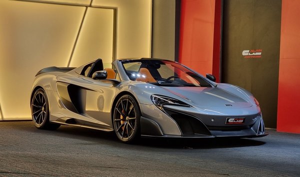 2017 McLaren 675LT SPIDER (11788804)