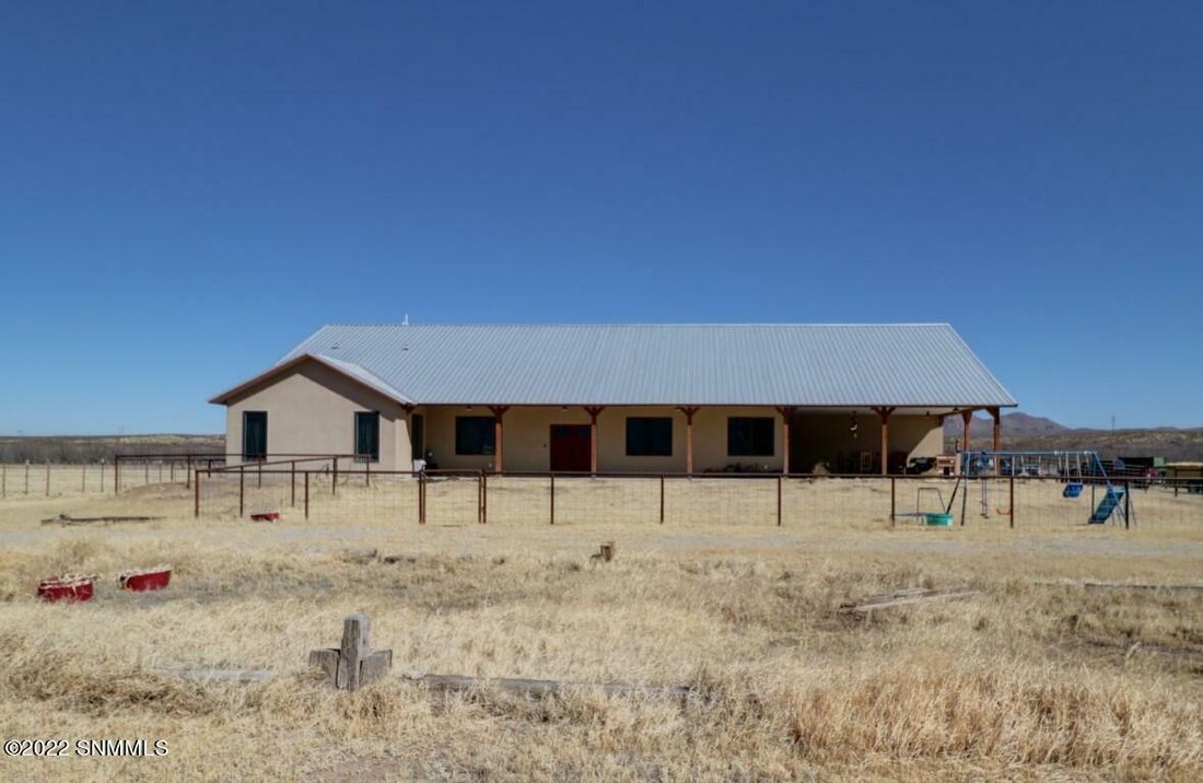 5 Bedrooms Single Family Detached In Las Cruces, New Mexico, United