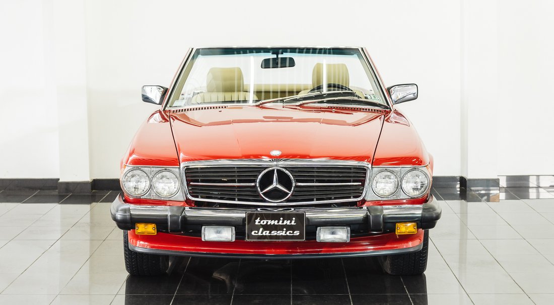 Cabriolet in Dubai, Dubai, United Arab Emirates 2 - 11790844