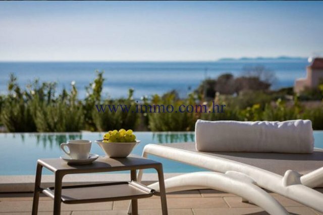 Villa in Primosten, Sibenik-Knin County, Croatia 2 - 11790846
