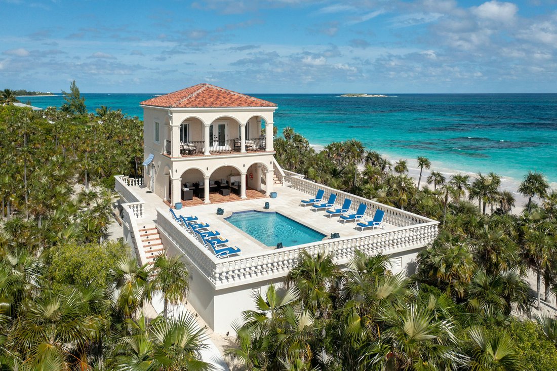 Villa De Palmas In North Palmetto Point, Central Eleuthera, The Bahamas