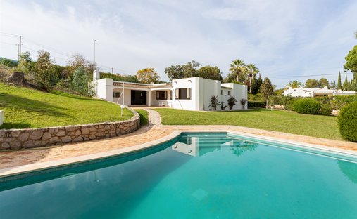 House in Praia dos Pescadores, Olhos de Agua, Portugal 1