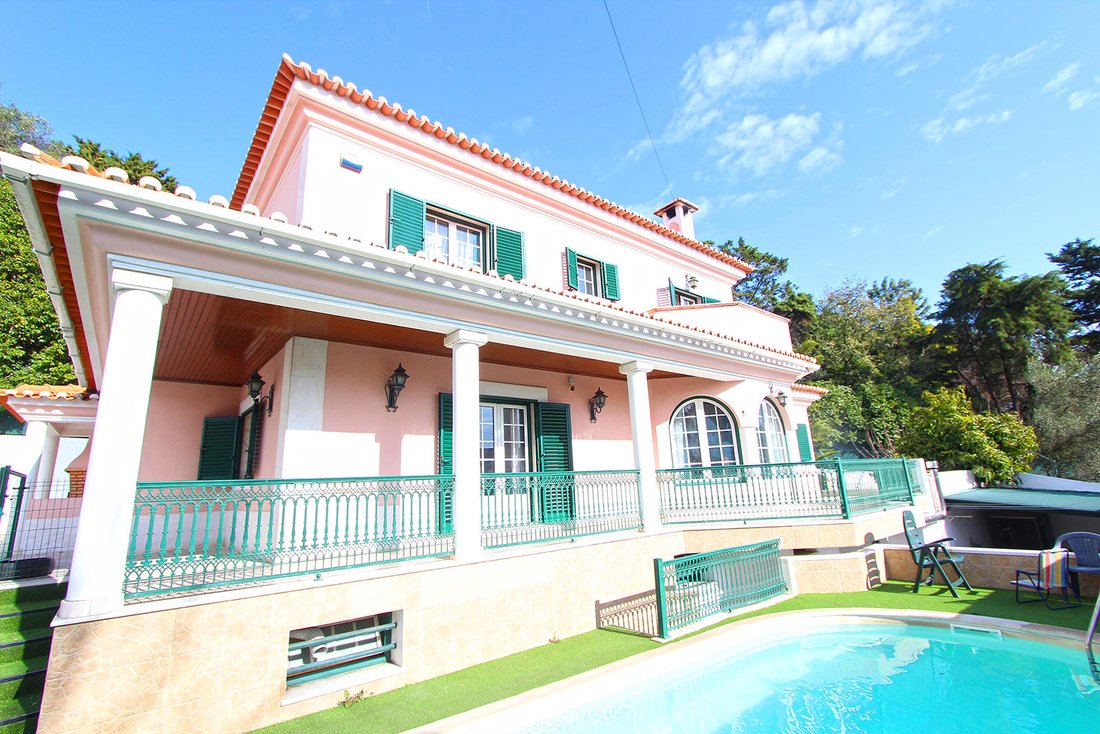 Casa Triplex 4 Habitaciones Venta En Amadora, Distrito De Lisboa, Portugal En Venta (11793766)