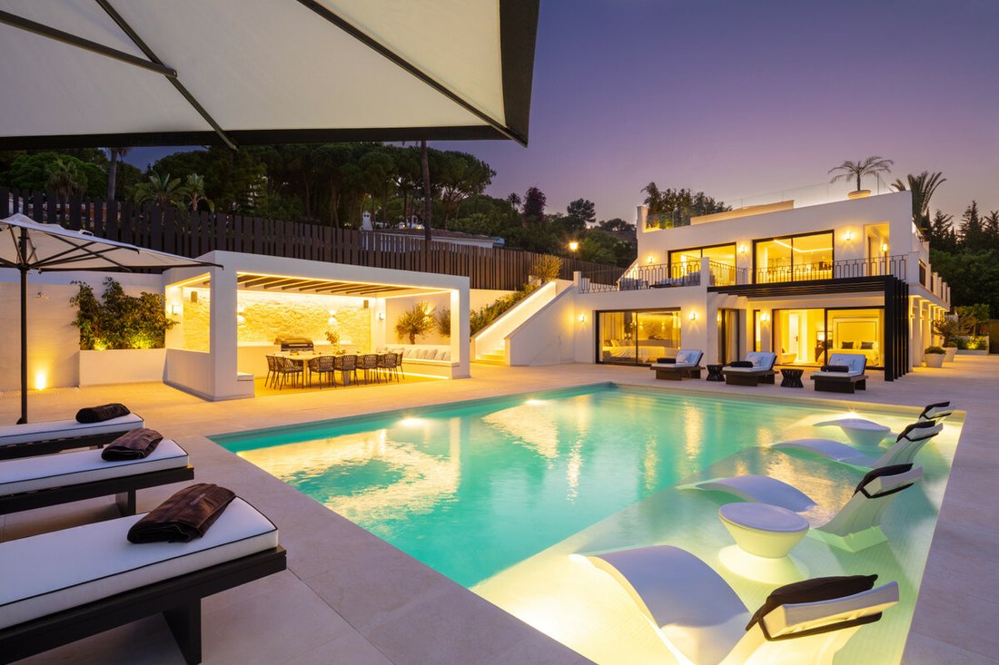 Villa in Marbella, Andalusia, Spain 1 - 11799037