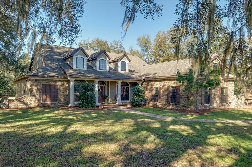 4 Bedrooms Single Family Detached In Alachua, Florida, United States