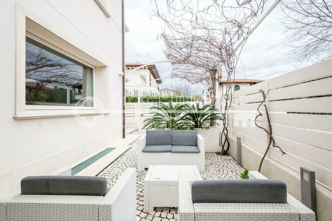 Villa in Center, Forte dei Marmi, Tuscany 1 - 11799308