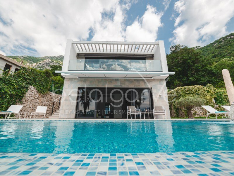 Luxury Villa With Private In Herceg Novi, Herceg Novi Municipality