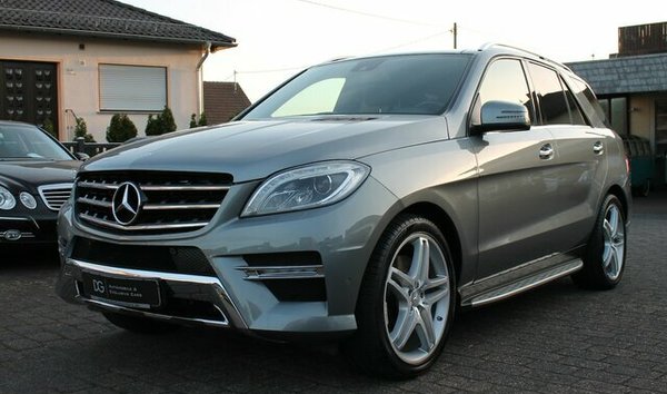 MERCEDES-BENZ ML 500 4M BlueEff. AMG Paket (11801066)