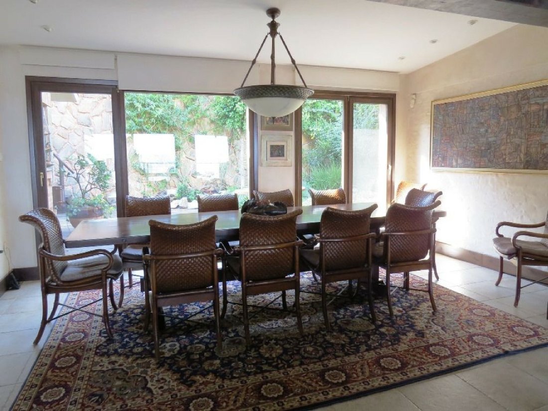 Waterfront House In Punta In Montevideo, Departamento De Montevideo, Uruguay For Sale (11802440)