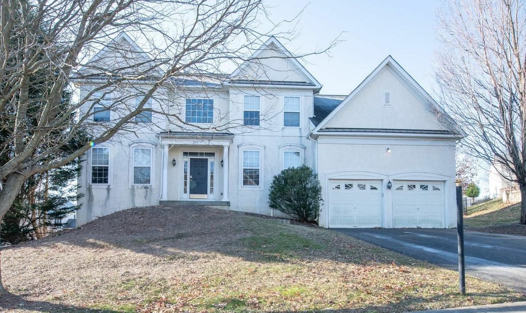 4 Bedrooms Single Family Detached In Bensalem, Pennsylvania, United