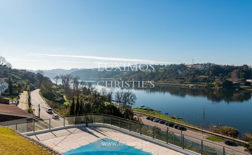 Villa in Gondomar (Sao Cosme), Valbom e Jovim, Porto District, Portugal 1