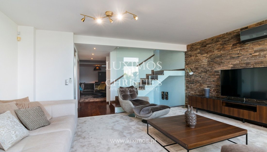 Villa in Gondomar (Sao Cosme), Valbom e Jovim, Porto District, Portugal 4 - 11366170