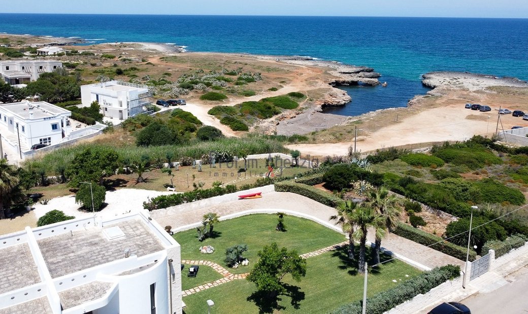 Villa On The Sea In Torre Santa Sabina, Apulia, Italy For Sale (11808110)