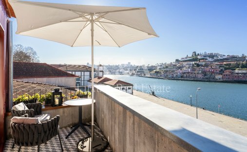 Cedofeita, Santo Ildefonso, Se, Miragaia, Sao Nicolau e Vitoria, Porto District, Portugal 1